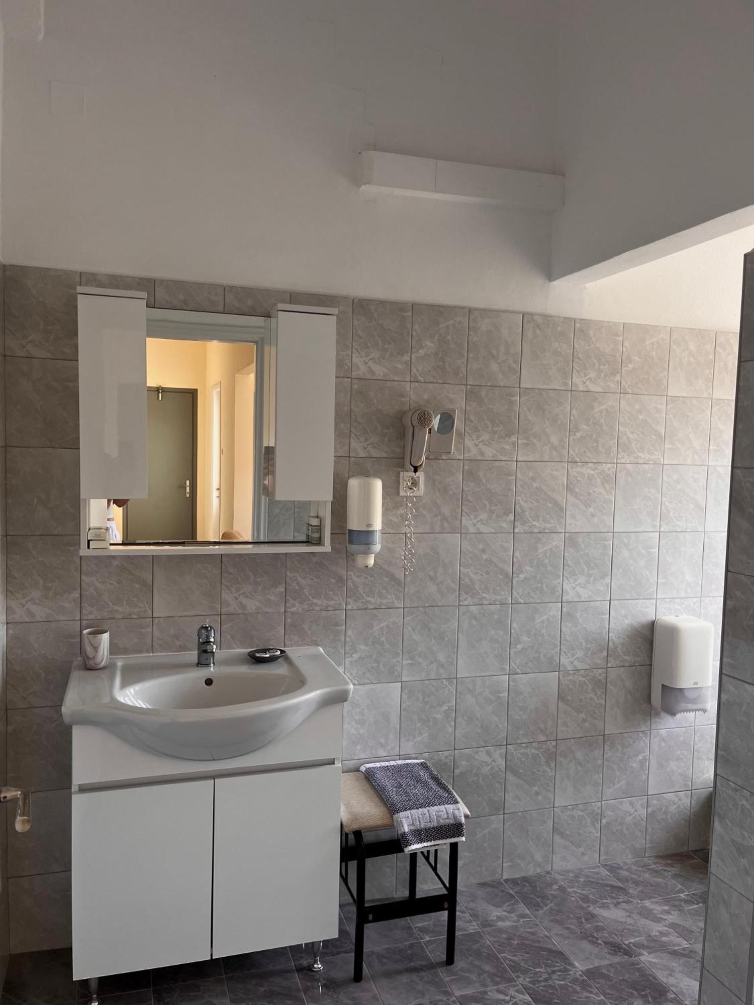 Alinda Hotel Ngoại thất bức ảnh